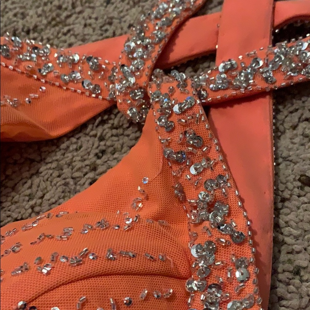 Dress - Picture 3 of 5